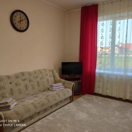 Apartments "Domovik" Івана Парканія 2А Кв 19 มุกาเชเว ภายนอก รูปภาพ