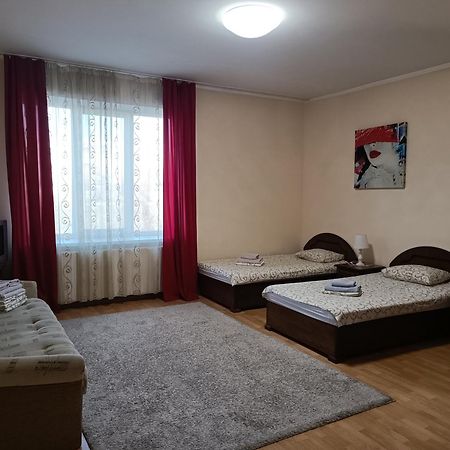 Apartments "Domovik" Івана Парканія 2А Кв 19 มุกาเชเว ภายนอก รูปภาพ