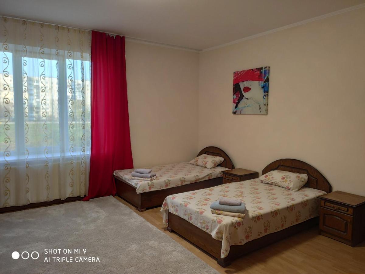Apartments "Domovik" Івана Парканія 2А Кв 19 มุกาเชเว ภายนอก รูปภาพ