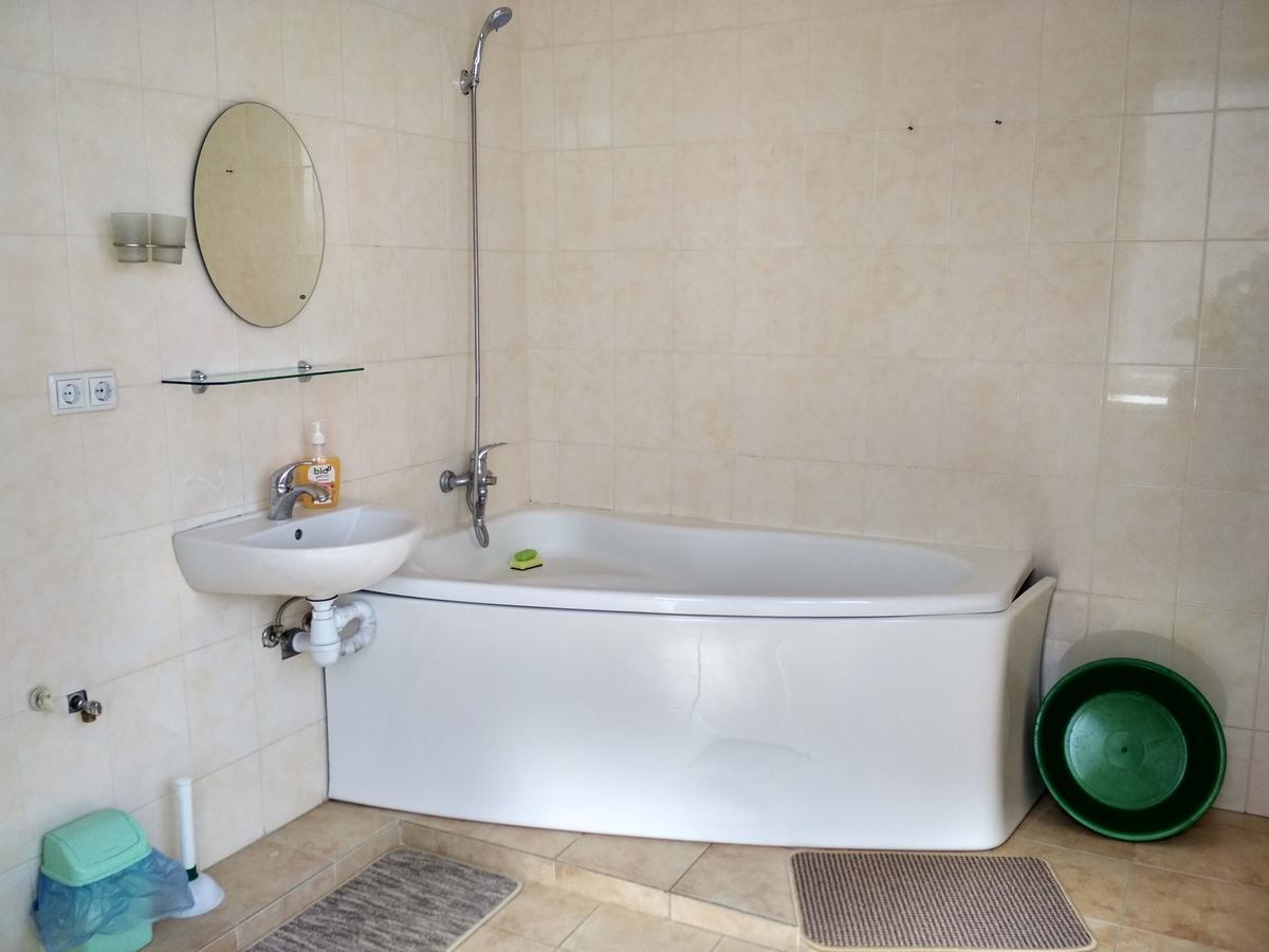 Apartments "Domovik" Івана Парканія 2А Кв 19 มุกาเชเว ภายนอก รูปภาพ